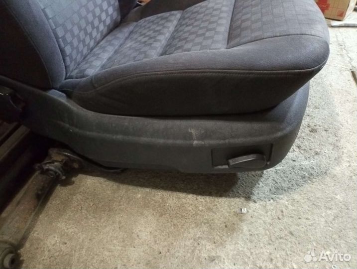 Сиденья передние ауди А6 С5