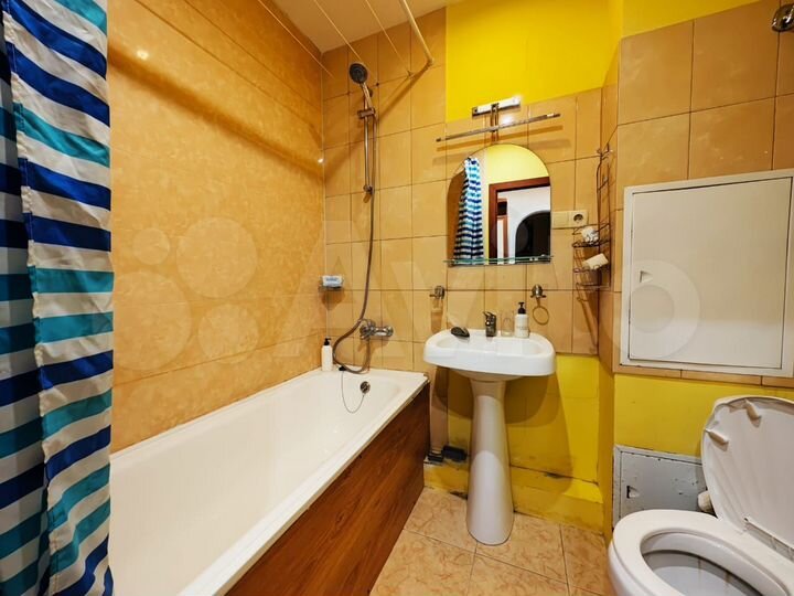 2-к. квартира, 46 м², 13/16 эт.