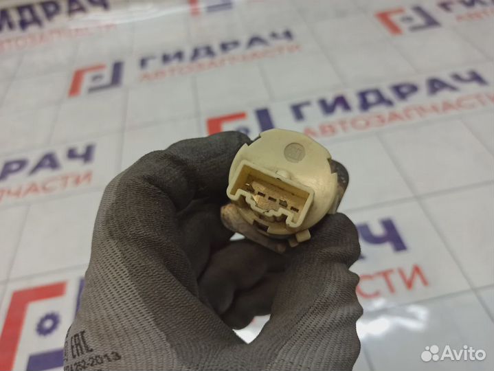 Кнопка блокировки дифференциала Toyota Land Cruiser (J100) 84725-60030