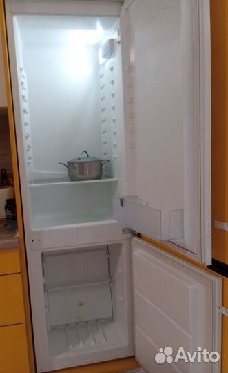 Холодильник встроенный Electrolux бу
