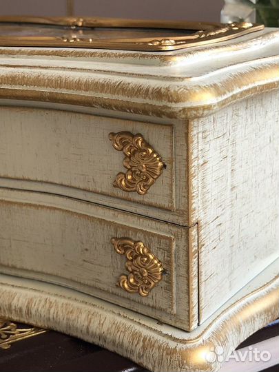 Шкатулка для украшений музыкальная