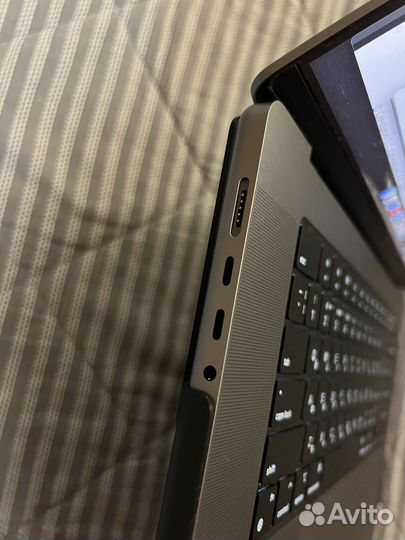 Apple MacBook Pro, 16, 2021