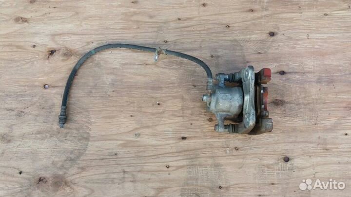 Суппорт тормозной левый Toyota Camry V40 2006-2011