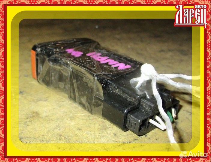 Кнопка Toyota Porte NNP11