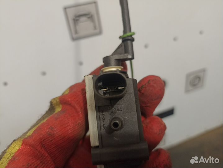 Активатор замка крышки бензобака для BMW X5 E70