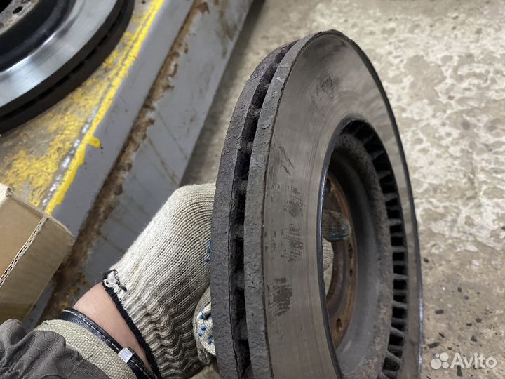 Б/У Диски тормозные передние к-т. kia sportage ql