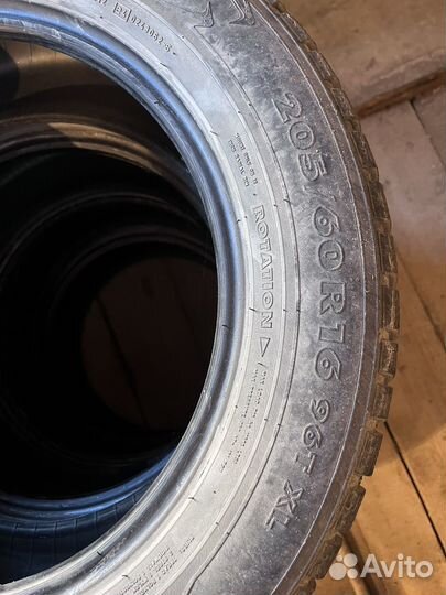 Nokian Tyres Hakkapeliitta 7 205/60 R16 93N