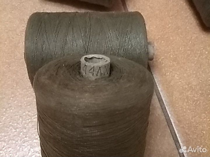 Нитки швейные 44 лх