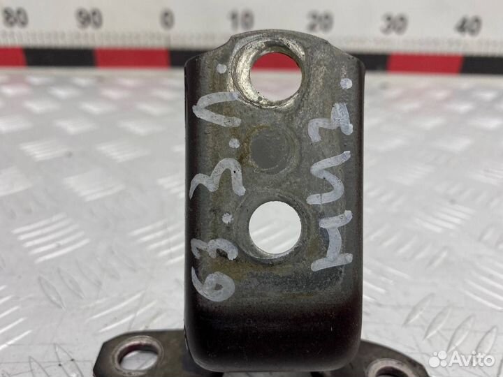 Б/У петля двери задний левый Toyota Corolla