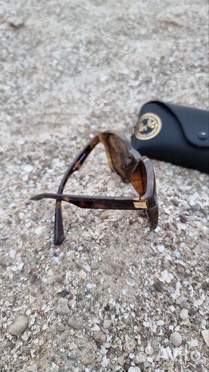 Солнцезащитные очки оригинал новые