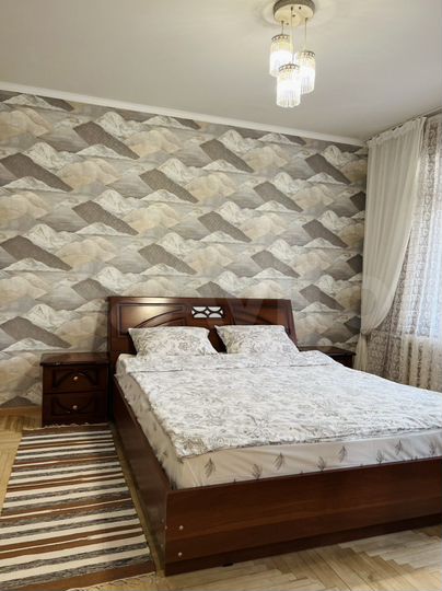 2-к. квартира, 54 м², 1/5 эт.