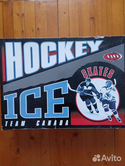 Коньки хоккейные