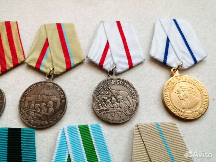 Медали аиф