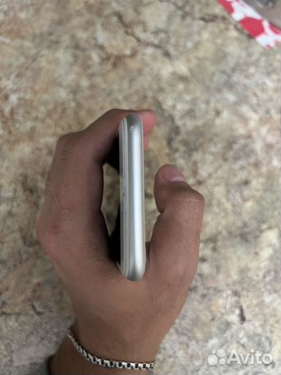 iPhone 8, 256 ГБ