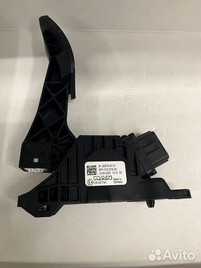 Педаль газа Ман Тгх Тгс Тгм Тгл