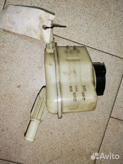 Бачок гидроусилителя Murano (Z51)