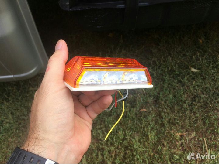 Габариты с подсветкой на прицеп