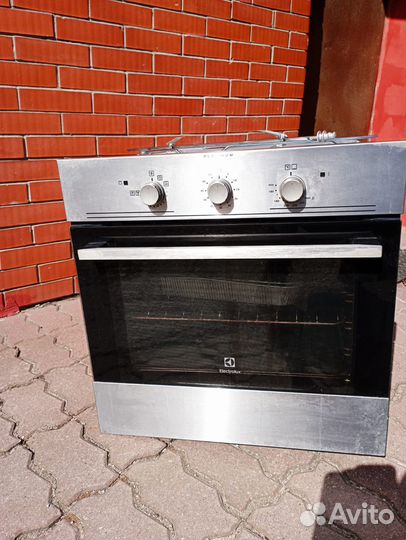 Духовой шкаф Electrolux EOG92102CX