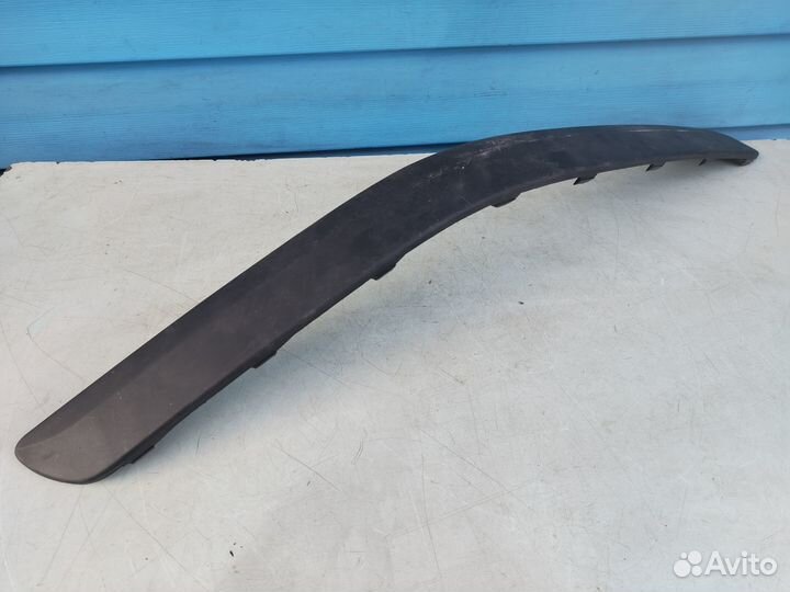 Накладка на бампер R перед Hyundai Elantra XD (200