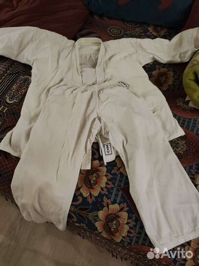 Кимоно для дзюдо, каратэ, единоборств