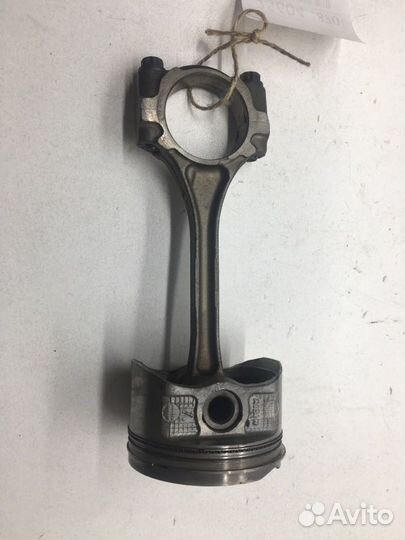 Поршень с шатуном Toyota Corolla Runx NZE121 1nzfe