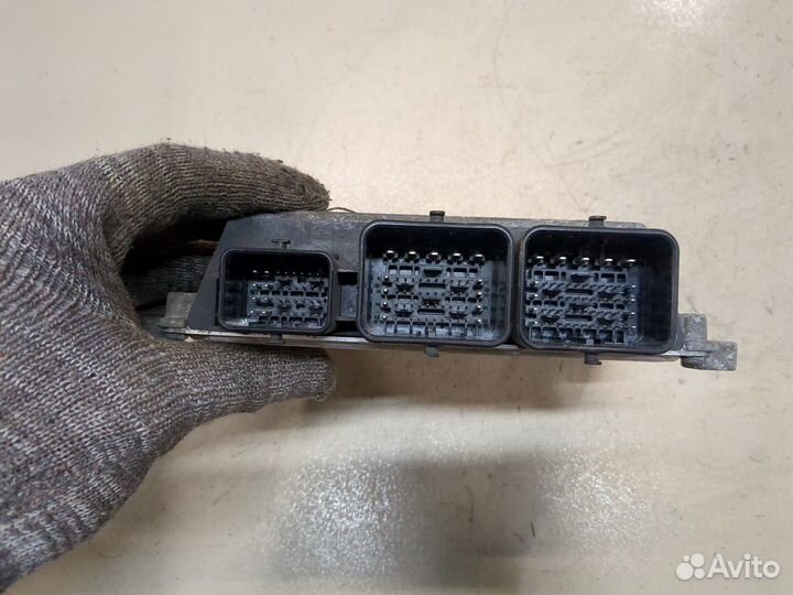 Блок управления двигателем Peugeot 2008