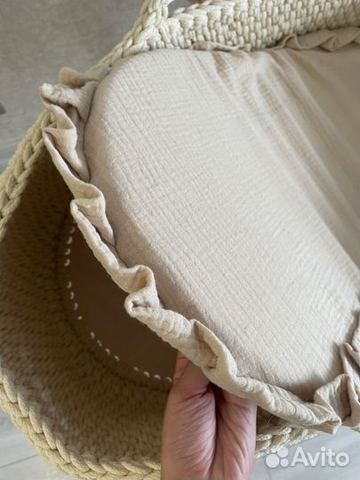 Вязанная люлька