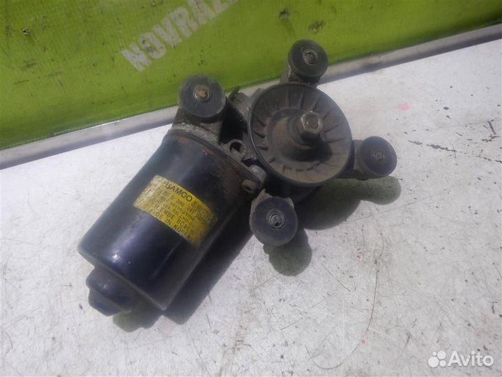 Моторчик стеклоочистителя передний Хендай Лантра