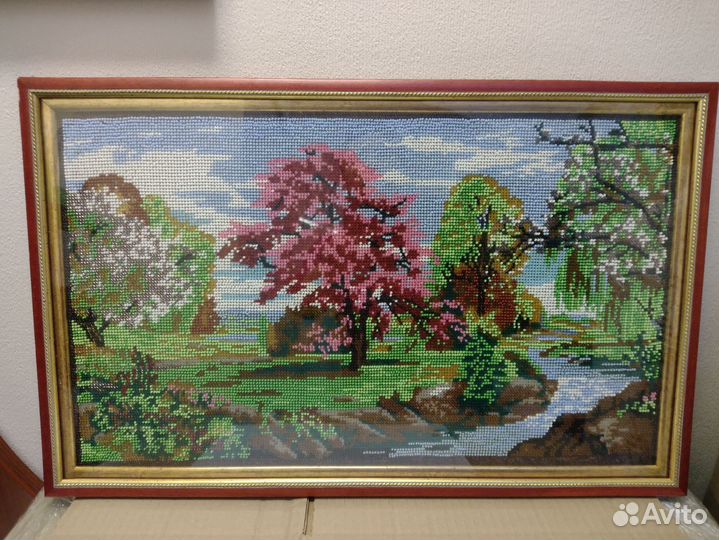 Картина бисером в раме