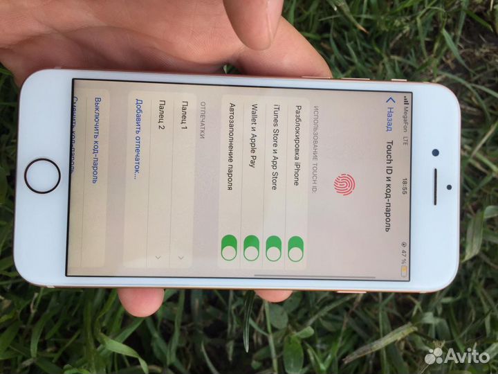 Телефон iPhone 8 64 gb