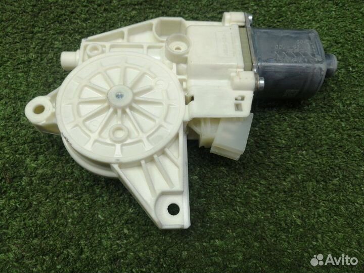 Блок моторчика стеклоподъемника задний правый