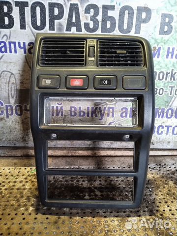 Рамка центральная в торпедо Nissan Almera N15