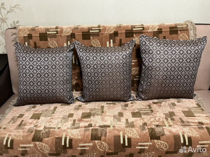 Подушки для дивана
