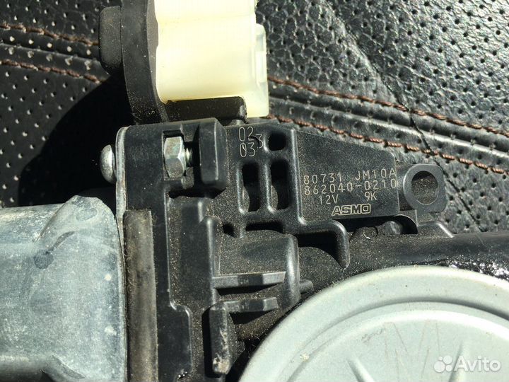 Mотор cтеклoпoдъемника Infiniti FX 37 перeдний лев