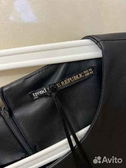 Платье из эко кожи