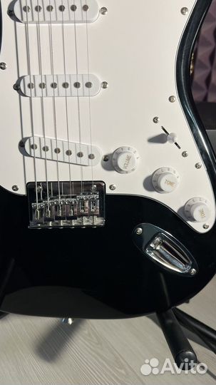 Электро гитара Fender squier stratocaster