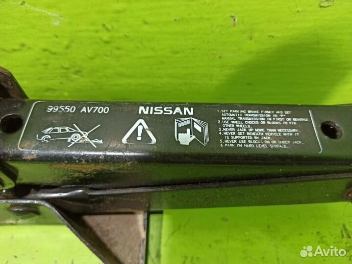 Домкрат Nissan Primera P12 QG16DE 2003