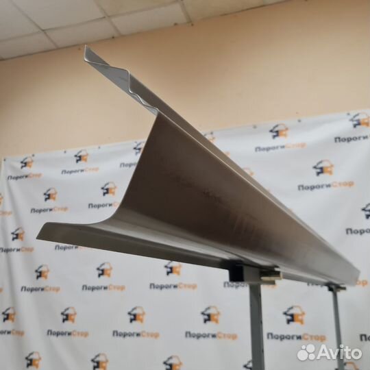 Ремонтный порог левый VW Passat B3 кузовной