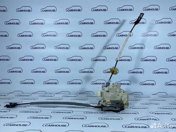 Замок двери передний левый Volkswagen Touareg NF