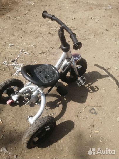 Детский трехколесный велосипед бу
