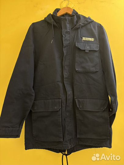 Парка Adidas originals оригинал