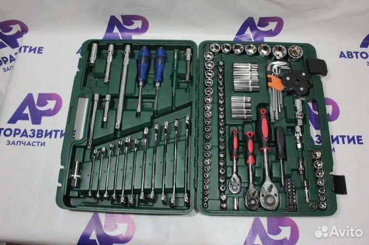 Набор инструментов в авто 121 предмет в защитном
