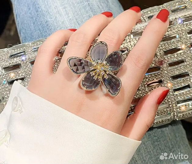 Кольцо с цветком