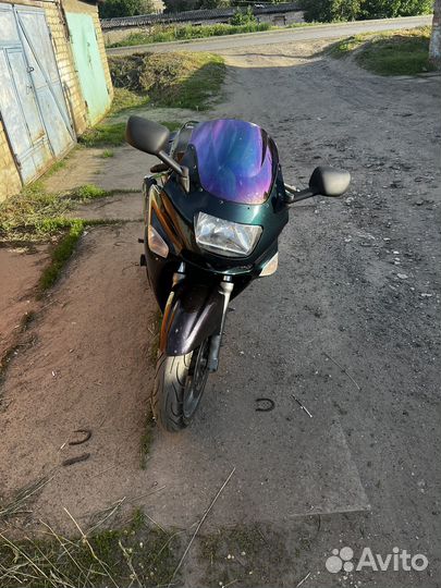 Kawasaki zzr400-2