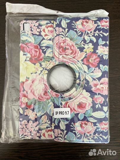 Чехол на iPad