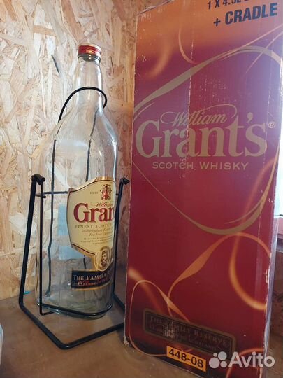 Бутылка на качелях 4,5 литров (виски Grant’s)