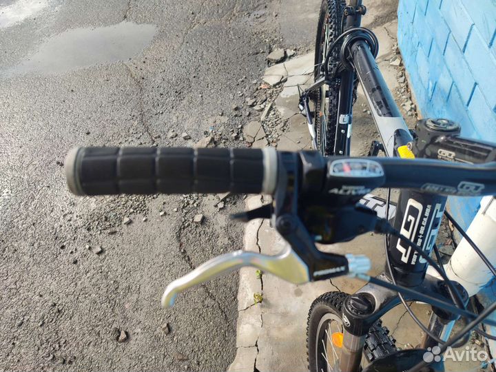 Велосипед gt avalanche 3.0