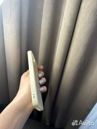 Чехол на iPhone 12 pro. Отличное состояние