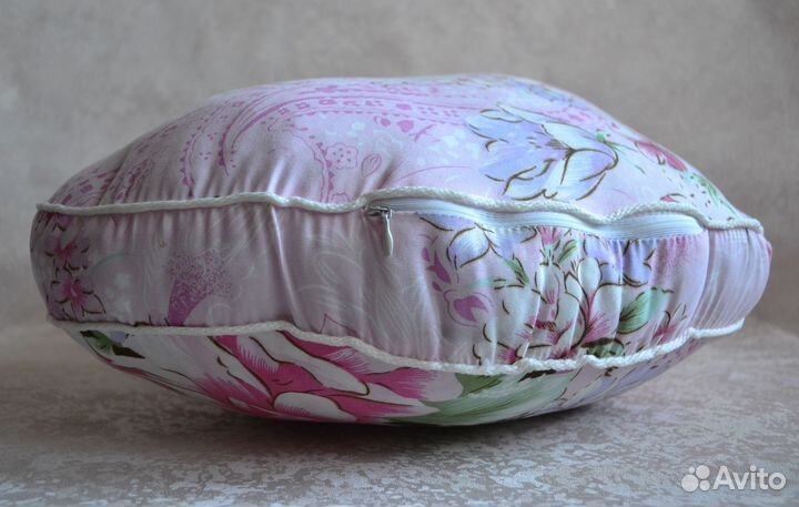 Подушка в форме сердечка сердца