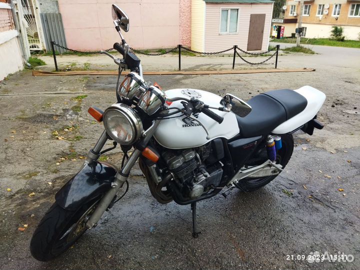 Хонда cb400sf